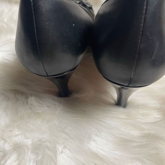 Neiman Marcus Jacki Black Leather slip on heels size 8.5M - Picture 8 of 13